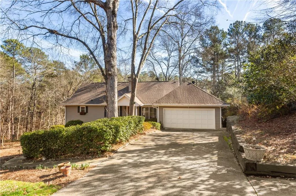 5065 Nesbit Ferry Lane, Sandy Springs, Georgia 30350, 4 Bedrooms Bedrooms, ,4 BathroomsBathrooms,Residential,Sold,5065 Nesbit Ferry Lane,7165527 5065 Nesbit Ferry Lane, Sandy Springs, Georgia 30350, 4 Bedrooms Bedrooms, ,4 BathroomsBathrooms,Residential,Sold,5065 Nesbit Ferry Lane,7165527