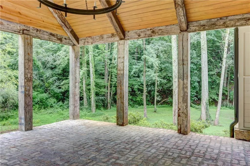 5001 Rebel Trail, Atlanta, Georgia 30327, 5 Bedrooms Bedrooms, ,5 BathroomsBathrooms,Residential,Sold,5001 Rebel Trail,6618575