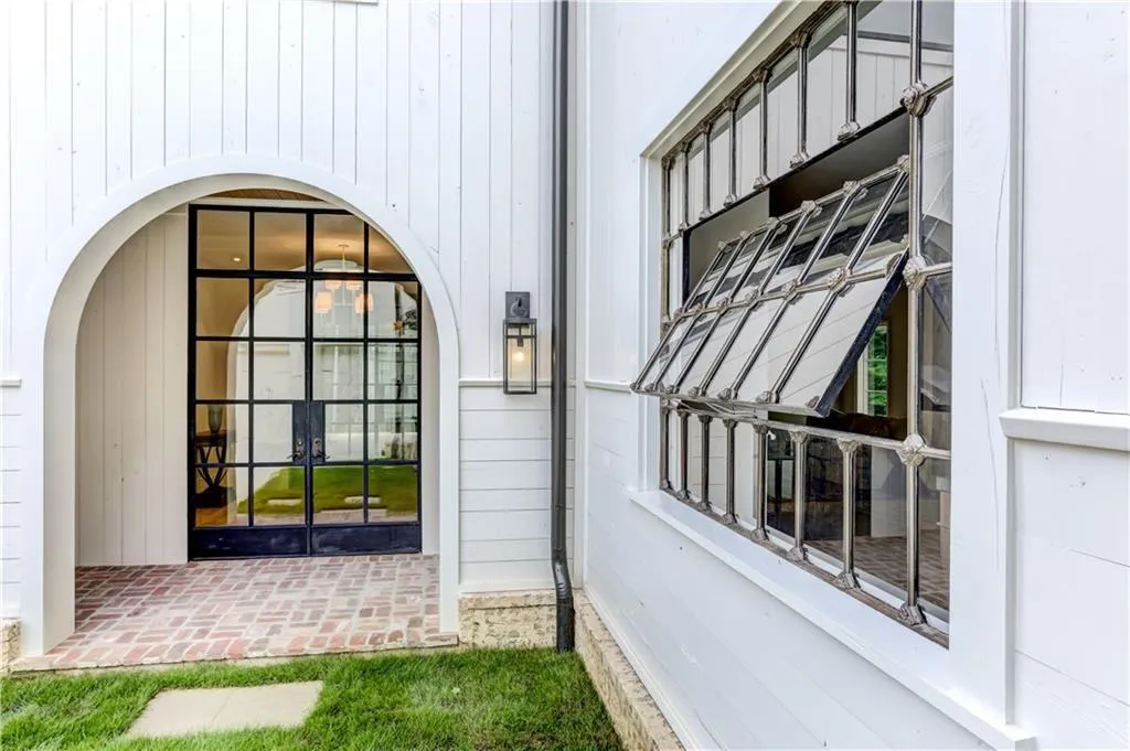 5001 Rebel Trail, Atlanta, Georgia 30327, 5 Bedrooms Bedrooms, ,5 BathroomsBathrooms,Residential,Sold,5001 Rebel Trail,6618575