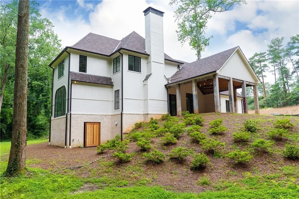 5001 Rebel Trail, Atlanta, Georgia 30327, 5 Bedrooms Bedrooms, ,5 BathroomsBathrooms,Residential,Sold,5001 Rebel Trail,6618575