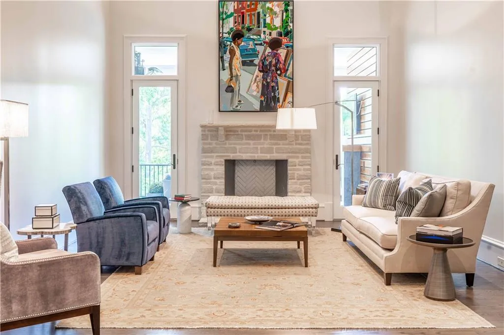 725 Londonberry Road, Sandy Springs, Georgia 30327, 6 Bedrooms Bedrooms, ,7 BathroomsBathrooms,Residential,Sold,725 Londonberry Road,7082320