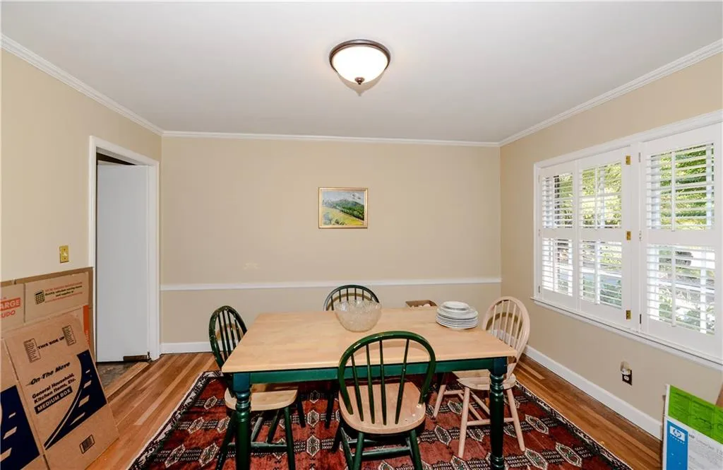 4736 Lake Forrest Drive, Sandy Springs, Georgia 30342, 3 Bedrooms Bedrooms, ,3 BathroomsBathrooms,Residential,Sold,4736 Lake Forrest Drive,5912066