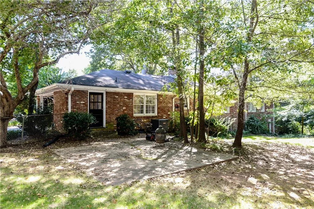 4736 Lake Forrest Drive, Sandy Springs, Georgia 30342, 3 Bedrooms Bedrooms, ,3 BathroomsBathrooms,Residential,Sold,4736 Lake Forrest Drive,5912066