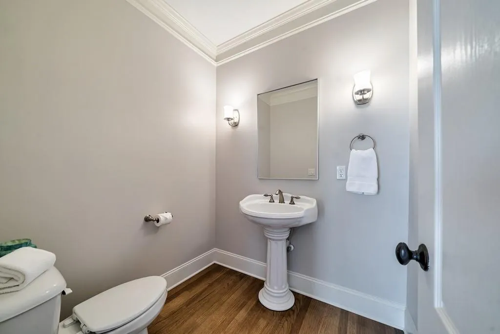 225 River North Court, Sandy Springs, Georgia 30328, 7 Bedrooms Bedrooms, ,5 BathroomsBathrooms,Residential,Sold,225 River North Court,6865722