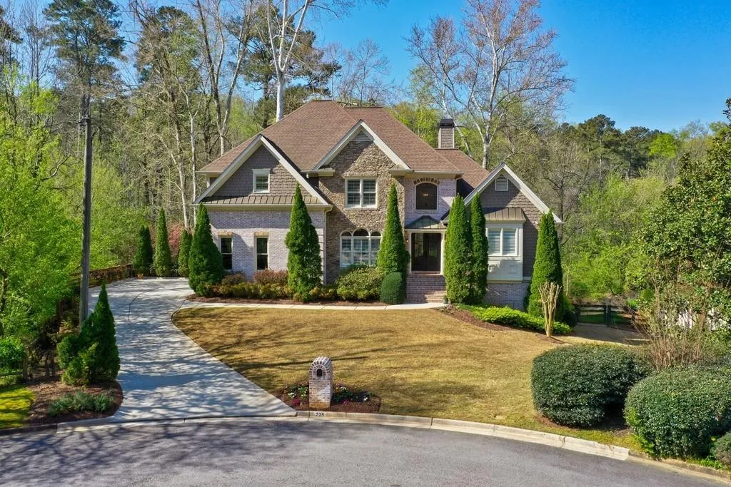 225 River North Court, Sandy Springs, Georgia 30328, 7 Bedrooms Bedrooms, ,5 BathroomsBathrooms,Residential,Sold,225 River North Court,6865722
