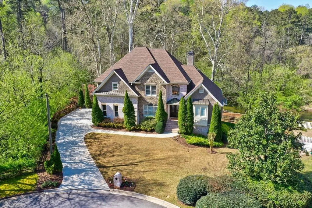 225 River North Court, Sandy Springs, Georgia 30328, 7 Bedrooms Bedrooms, ,5 BathroomsBathrooms,Residential,Sold,225 River North Court,6865722