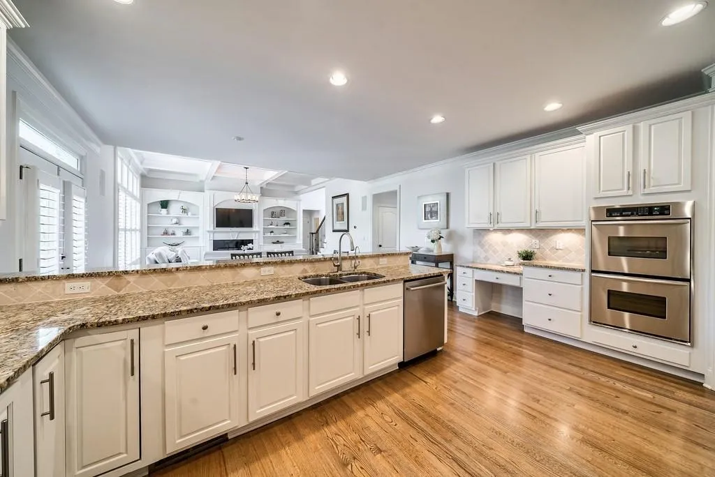 225 River North Court, Sandy Springs, Georgia 30328, 7 Bedrooms Bedrooms, ,5 BathroomsBathrooms,Residential,Sold,225 River North Court,6865722