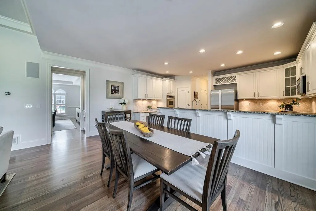 225 River North Court, Sandy Springs, Georgia 30328, 7 Bedrooms Bedrooms, ,5 BathroomsBathrooms,Residential,Sold,225 River North Court,6865722