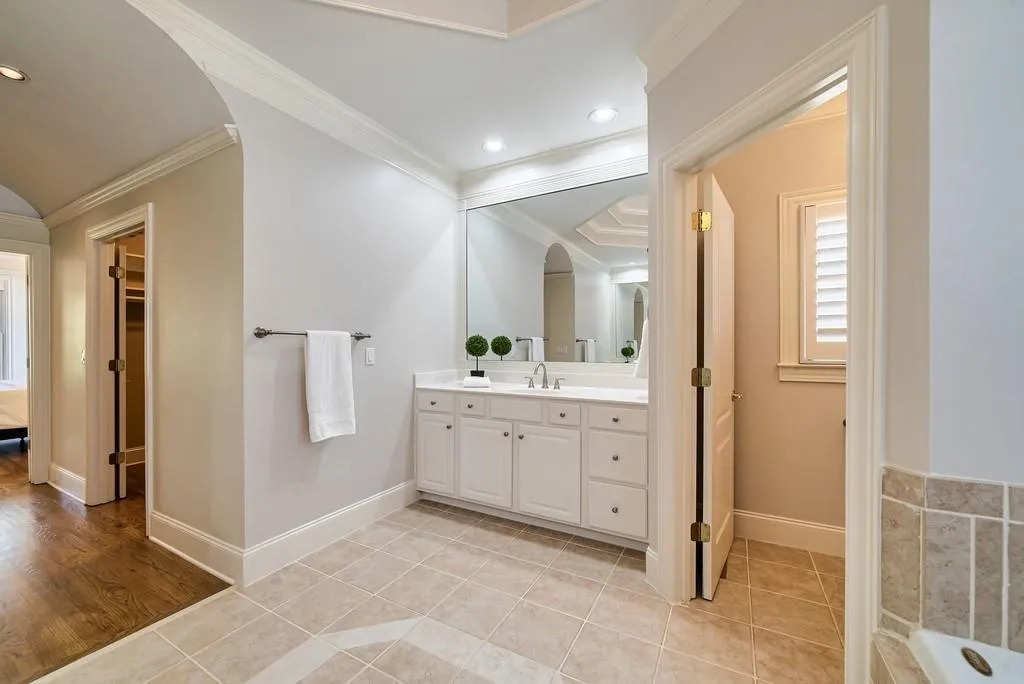 225 River North Court, Sandy Springs, Georgia 30328, 7 Bedrooms Bedrooms, ,5 BathroomsBathrooms,Residential,Sold,225 River North Court,6865722