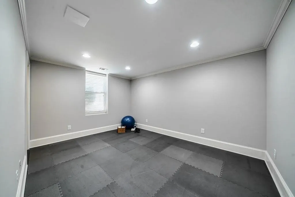 225 River North Court, Sandy Springs, Georgia 30328, 7 Bedrooms Bedrooms, ,5 BathroomsBathrooms,Residential,Sold,225 River North Court,6865722