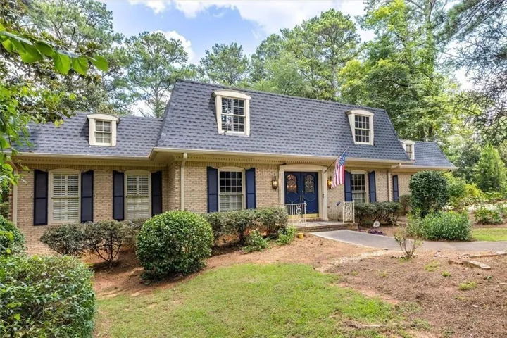2123 Mountain Creek Drive, Smoke Rise, Georgia 30087