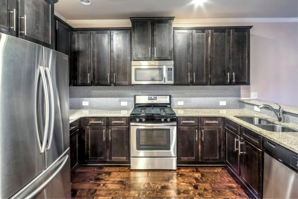 7295 Highland Bluff, Atlanta, Georgia 30328, 3 Bedrooms Bedrooms, ,3 BathroomsBathrooms,Residential,Sold,7295 Highland Bluff,5955181