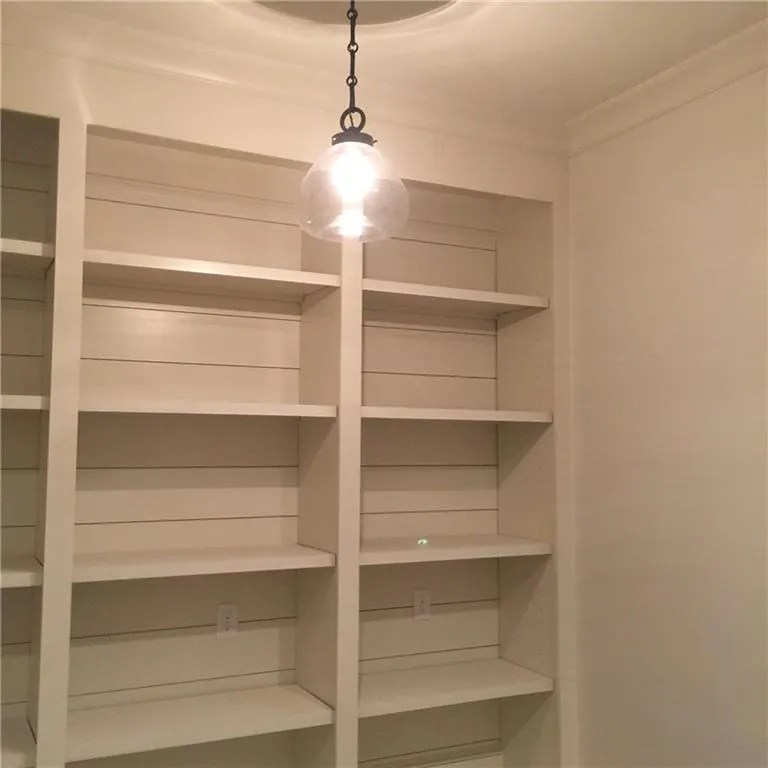 637 Edinboro Road, Atlanta, Georgia 30318, 5 Bedrooms Bedrooms, ,5 BathroomsBathrooms,Residential,Sold,637 Edinboro Road,5600469