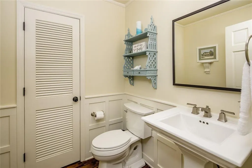 515 N Harbor Drive, Sandy Springs, Georgia 30328, 5 Bedrooms Bedrooms, ,2 BathroomsBathrooms,Residential,Sold,515 N Harbor Drive,6785864