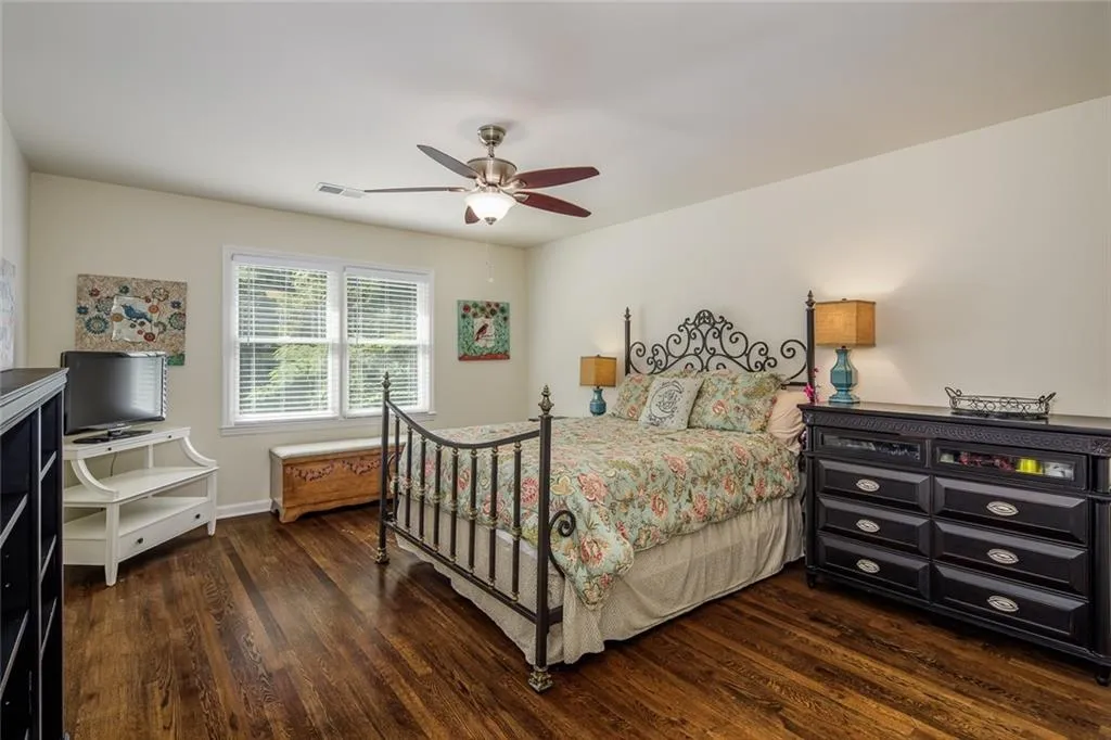 515 N Harbor Drive, Sandy Springs, Georgia 30328, 5 Bedrooms Bedrooms, ,2 BathroomsBathrooms,Residential,Sold,515 N Harbor Drive,6785864