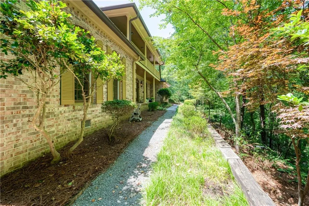 6535 Riverside Drive, Sandy Springs, Georgia 30328, 4 Bedrooms Bedrooms, ,3 BathroomsBathrooms,Residential,Sold,6535 Riverside Drive,7243343