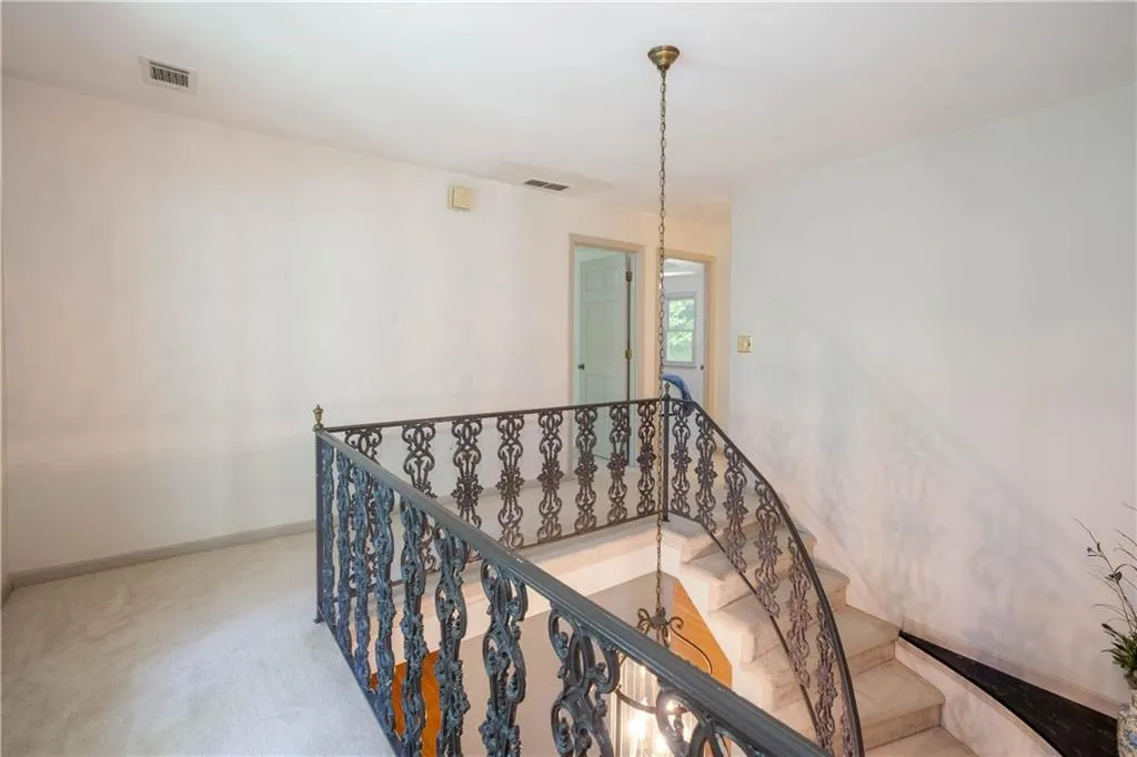 6535 Riverside Drive, Sandy Springs, Georgia 30328, 4 Bedrooms Bedrooms, ,3 BathroomsBathrooms,Residential,Sold,6535 Riverside Drive,7243343