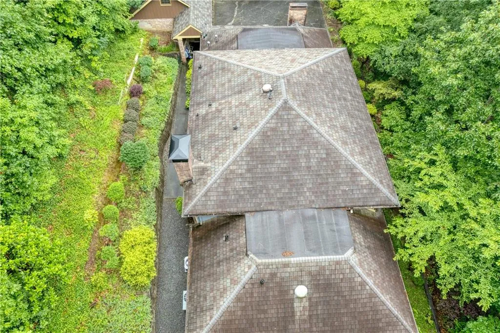 6535 Riverside Drive, Sandy Springs, Georgia 30328, 4 Bedrooms Bedrooms, ,3 BathroomsBathrooms,Residential,Sold,6535 Riverside Drive,7243343