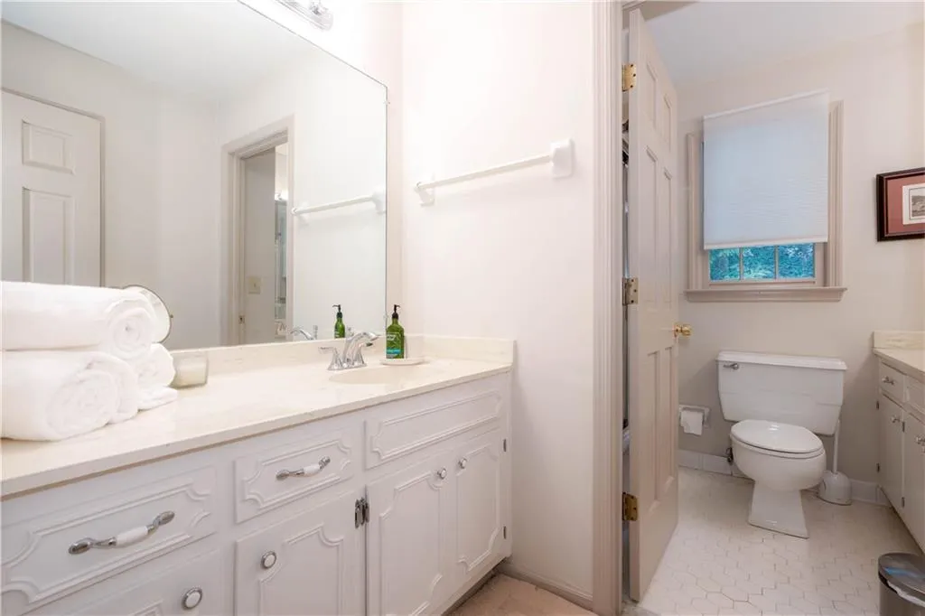 6535 Riverside Drive, Sandy Springs, Georgia 30328, 4 Bedrooms Bedrooms, ,3 BathroomsBathrooms,Residential,Sold,6535 Riverside Drive,7243343