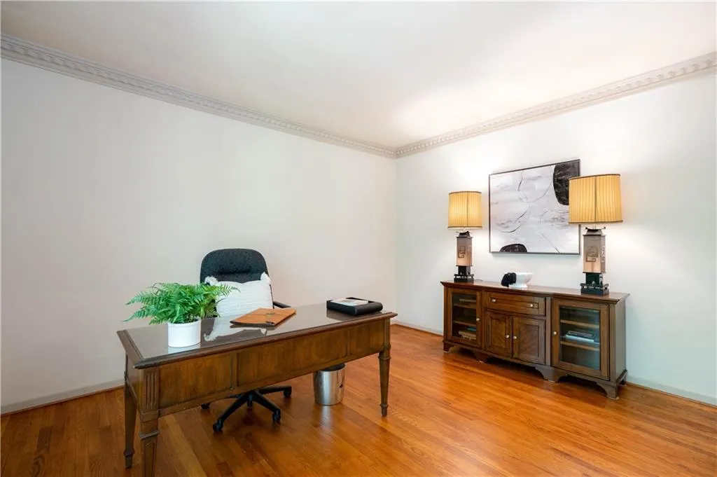 6535 Riverside Drive, Sandy Springs, Georgia 30328, 4 Bedrooms Bedrooms, ,3 BathroomsBathrooms,Residential,Sold,6535 Riverside Drive,7243343