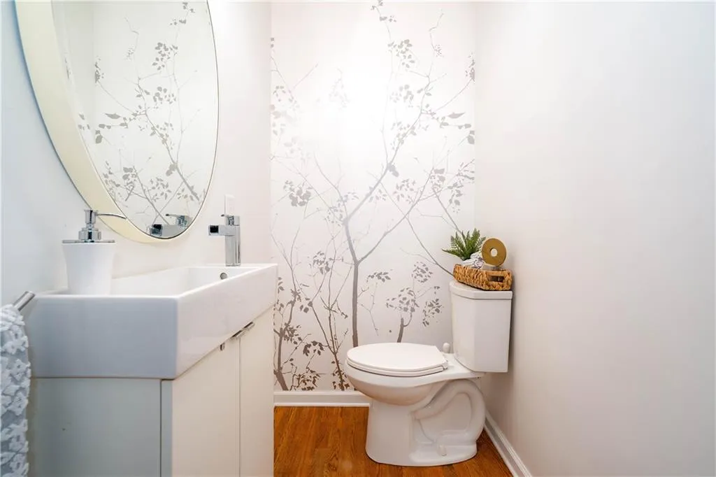 6535 Riverside Drive, Sandy Springs, Georgia 30328, 4 Bedrooms Bedrooms, ,3 BathroomsBathrooms,Residential,Sold,6535 Riverside Drive,7243343