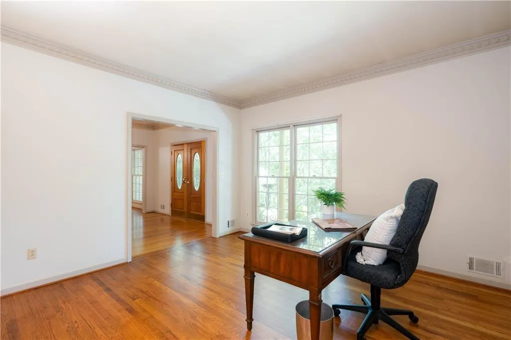 6535 Riverside Drive, Sandy Springs, Georgia 30328, 4 Bedrooms Bedrooms, ,3 BathroomsBathrooms,Residential,Sold,6535 Riverside Drive,7243343