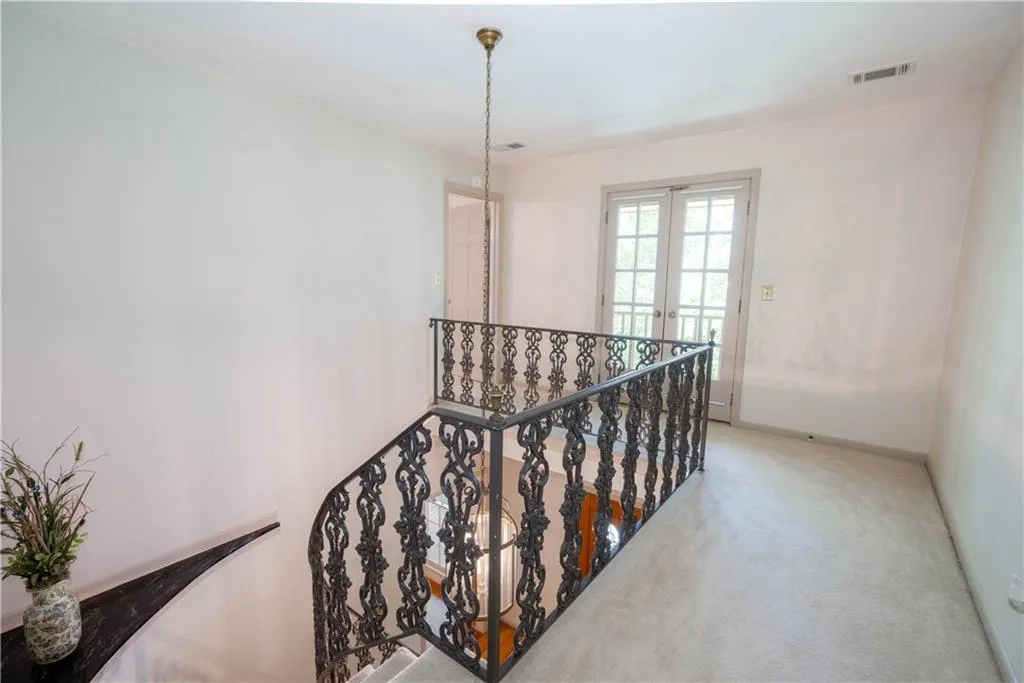 6535 Riverside Drive, Sandy Springs, Georgia 30328, 4 Bedrooms Bedrooms, ,3 BathroomsBathrooms,Residential,Sold,6535 Riverside Drive,7243343