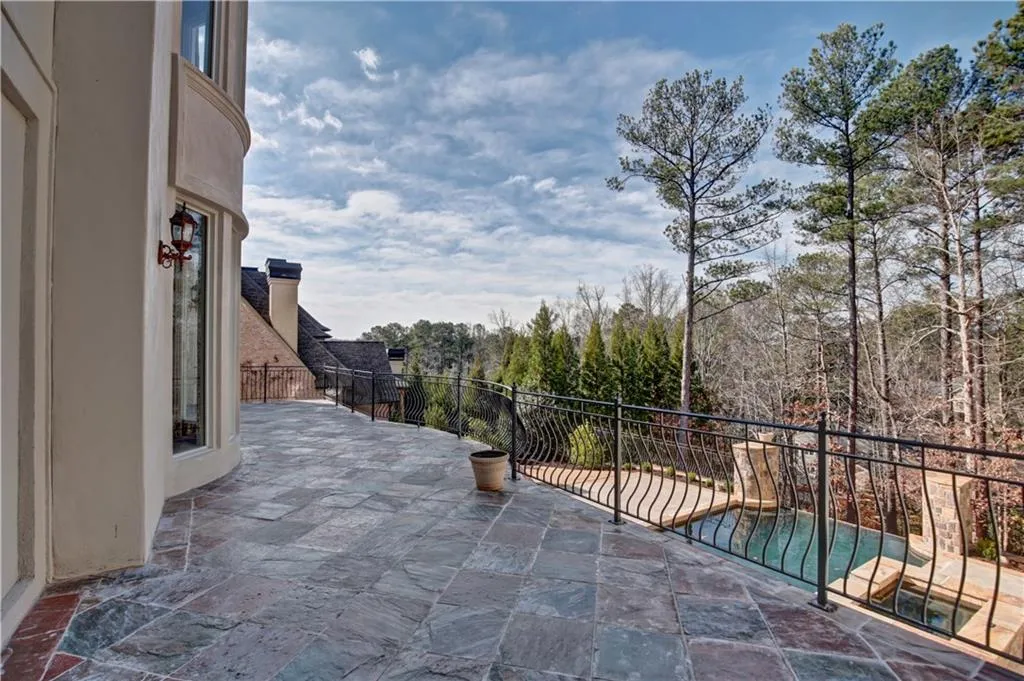 5480 Claire Rose Lane, Sandy Springs, Georgia 30327, 7 Bedrooms Bedrooms, ,7 BathroomsBathrooms,Residential,Sold,5480 Claire Rose Lane,5800808