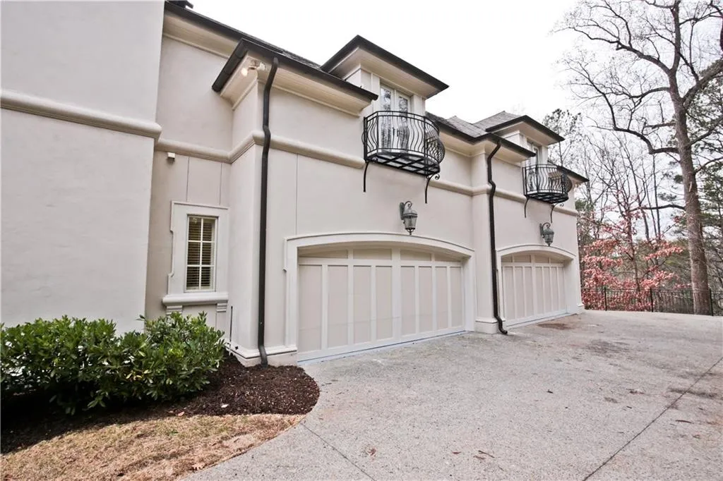 5480 Claire Rose Lane, Sandy Springs, Georgia 30327, 7 Bedrooms Bedrooms, ,7 BathroomsBathrooms,Residential,Sold,5480 Claire Rose Lane,5800808