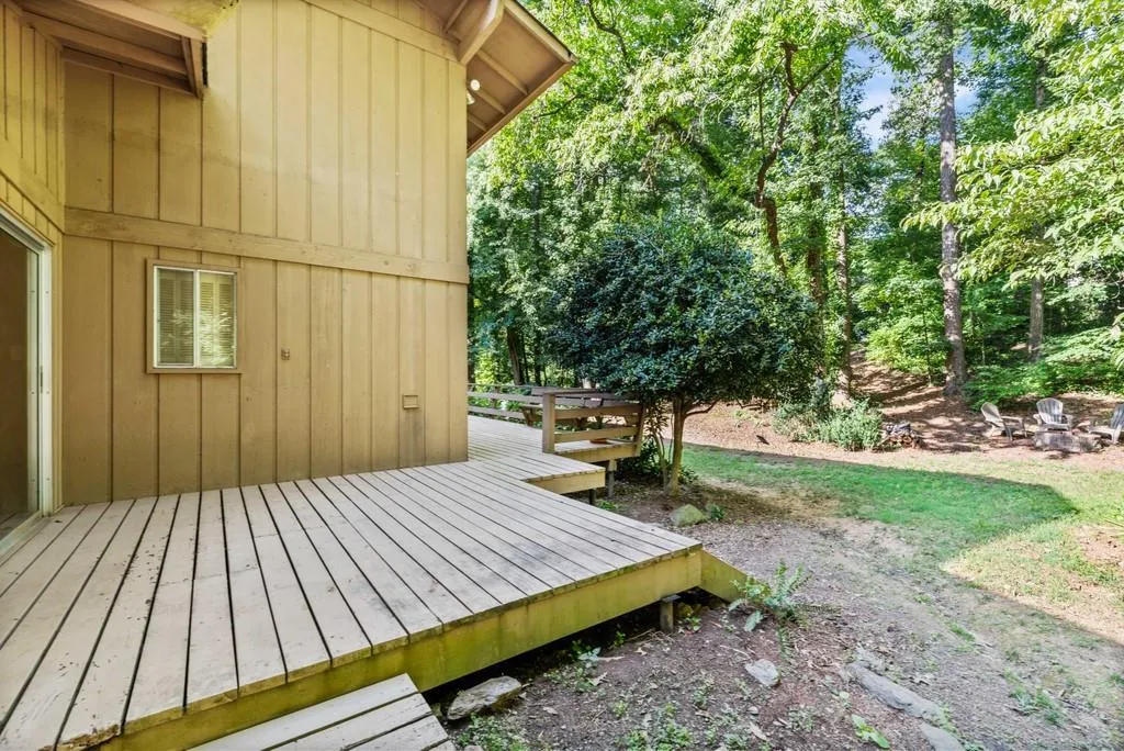 6285 Weatherly Drive Nw, Atlanta, Georgia 30328, 4 Bedrooms Bedrooms, ,2 BathroomsBathrooms,Residential,Sold,6285 Weatherly Drive Nw,6760729