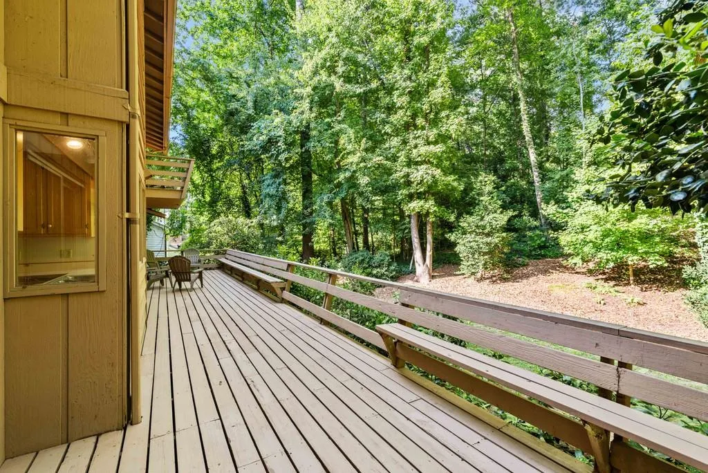 6285 Weatherly Drive Nw, Atlanta, Georgia 30328, 4 Bedrooms Bedrooms, ,2 BathroomsBathrooms,Residential,Sold,6285 Weatherly Drive Nw,6760729