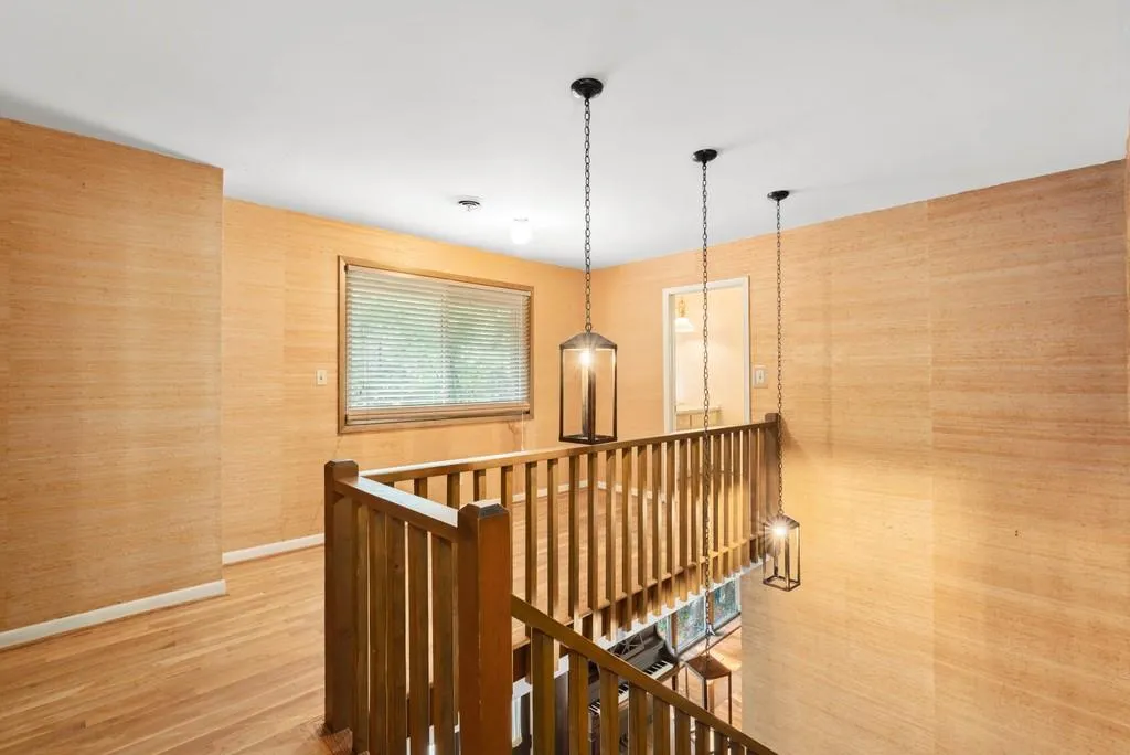 6285 Weatherly Drive Nw, Atlanta, Georgia 30328, 4 Bedrooms Bedrooms, ,2 BathroomsBathrooms,Residential,Sold,6285 Weatherly Drive Nw,6760729