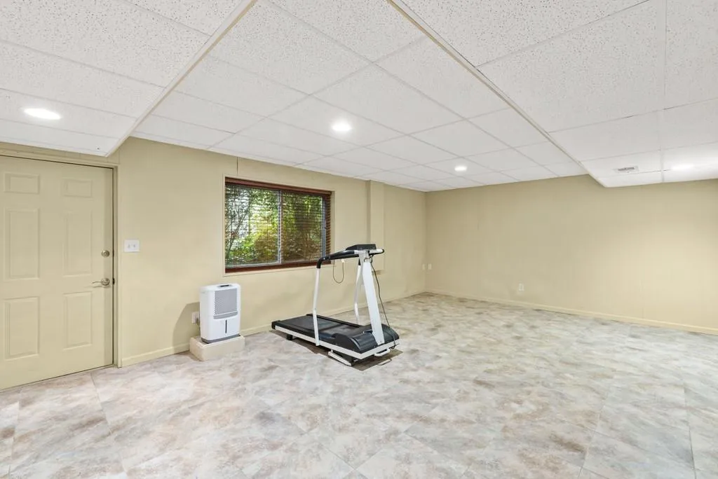 6285 Weatherly Drive Nw, Atlanta, Georgia 30328, 4 Bedrooms Bedrooms, ,2 BathroomsBathrooms,Residential,Sold,6285 Weatherly Drive Nw,6760729