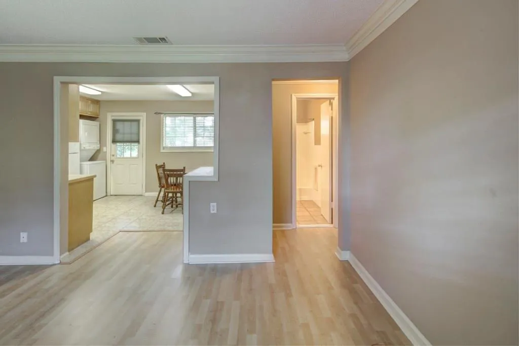 315 Hilderbrand Drive Unit C-4, Atlanta, Georgia 30328, 2 Bedrooms Bedrooms, ,1 BathroomBathrooms,Residential,Sold,315 Hilderbrand Drive Unit C-4,5718280