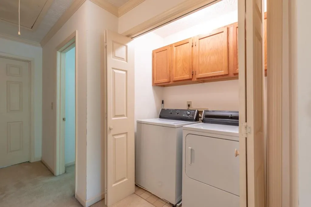 662 Corbin Lake Court, Sandy Springs, Georgia 30350, 3 Bedrooms Bedrooms, ,2 BathroomsBathrooms,Residential,Sold,662 Corbin Lake Court,6587981