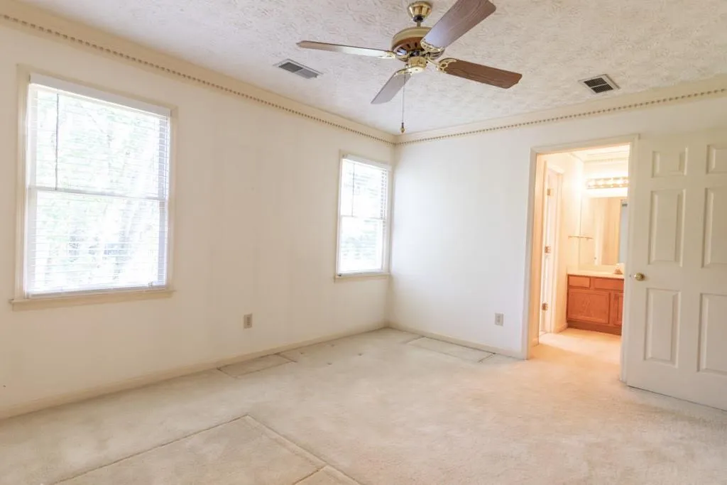 662 Corbin Lake Court, Sandy Springs, Georgia 30350, 3 Bedrooms Bedrooms, ,2 BathroomsBathrooms,Residential,Sold,662 Corbin Lake Court,6587981