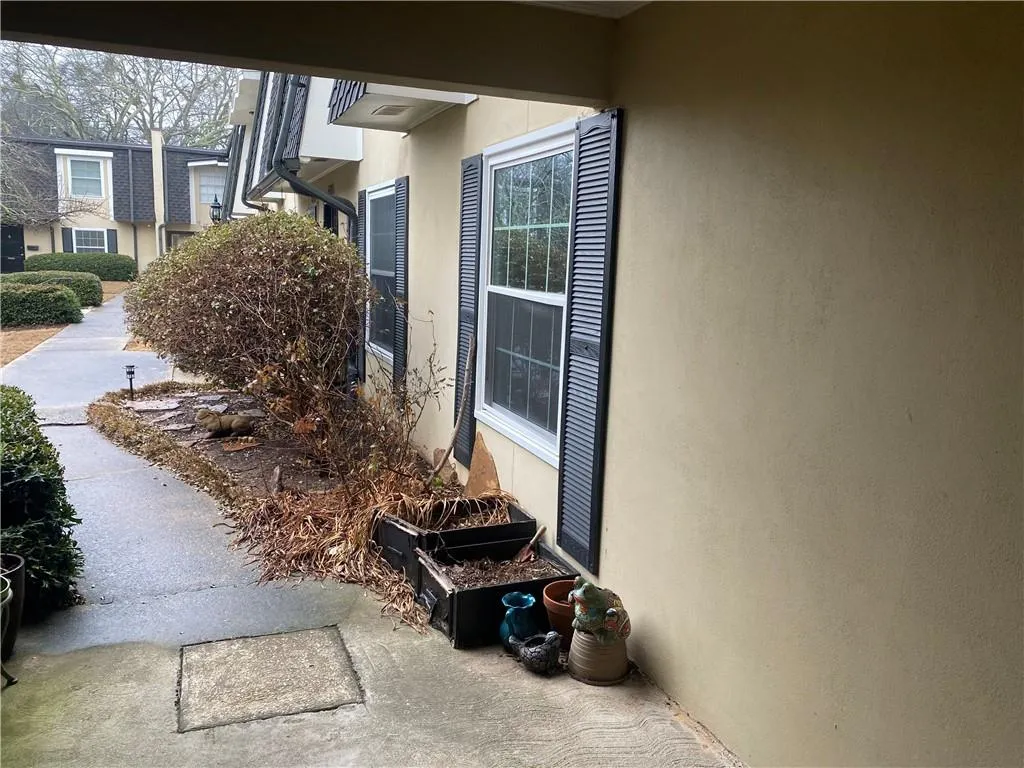 6807 Park Avenue, Atlanta, Georgia 30342, 3 Bedrooms Bedrooms, ,3 BathroomsBathrooms,Residential,Sold,6807 Park Avenue,7213660