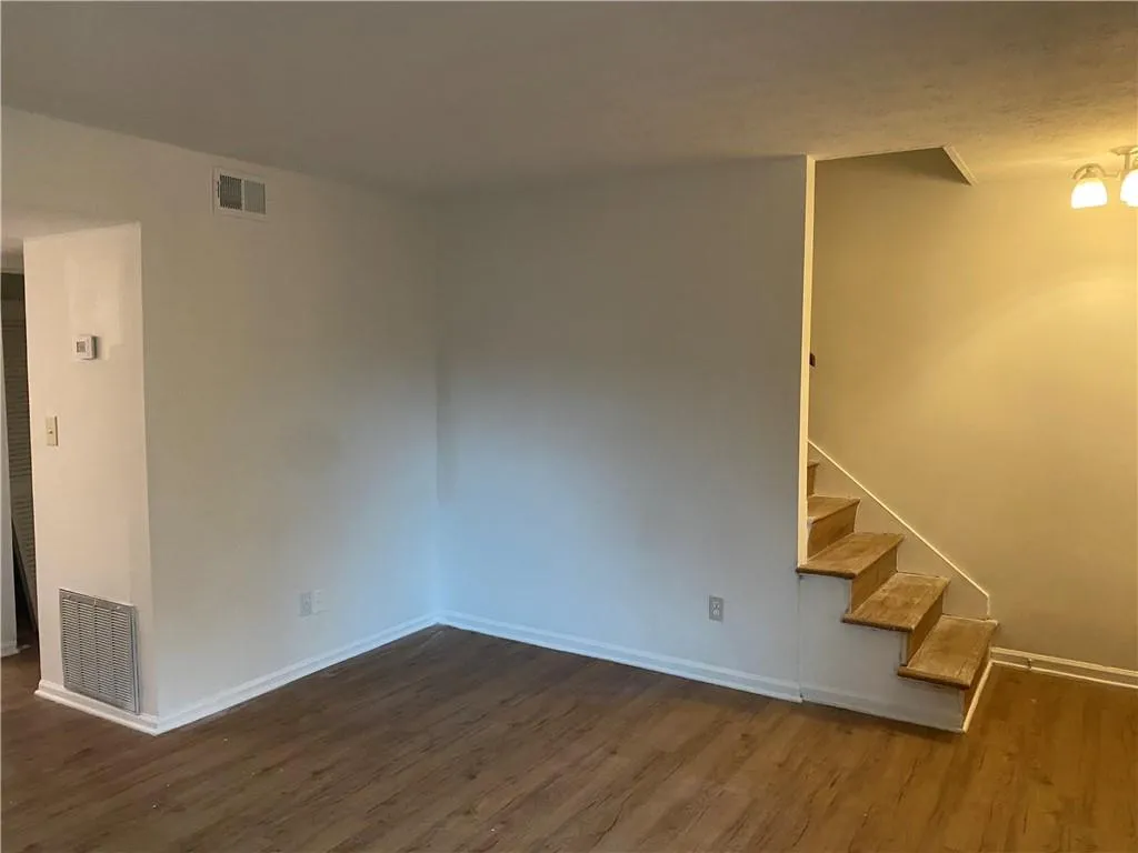 6807 Park Avenue, Atlanta, Georgia 30342, 3 Bedrooms Bedrooms, ,3 BathroomsBathrooms,Residential,Sold,6807 Park Avenue,7213660