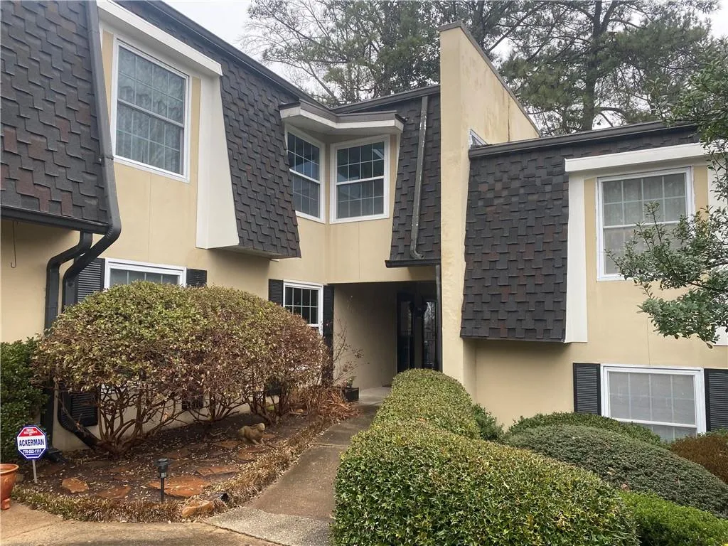 6807 Park Avenue, Atlanta, Georgia 30342, 3 Bedrooms Bedrooms, ,3 BathroomsBathrooms,Residential,Sold,6807 Park Avenue,7213660