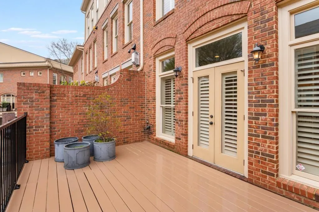 1010 River Vista Drive, Atlanta, Georgia 30339, 4 Bedrooms Bedrooms, ,4 BathroomsBathrooms,Residential,Sold,1010 River Vista Drive,7359678