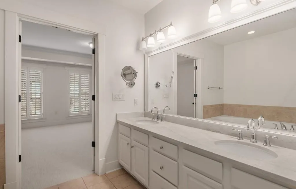 1010 River Vista Drive, Atlanta, Georgia 30339, 4 Bedrooms Bedrooms, ,4 BathroomsBathrooms,Residential,Sold,1010 River Vista Drive,7359678