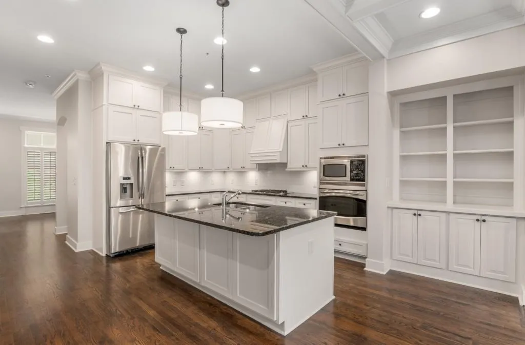 1010 River Vista Drive, Atlanta, Georgia 30339, 4 Bedrooms Bedrooms, ,4 BathroomsBathrooms,Residential,Sold,1010 River Vista Drive,7359678