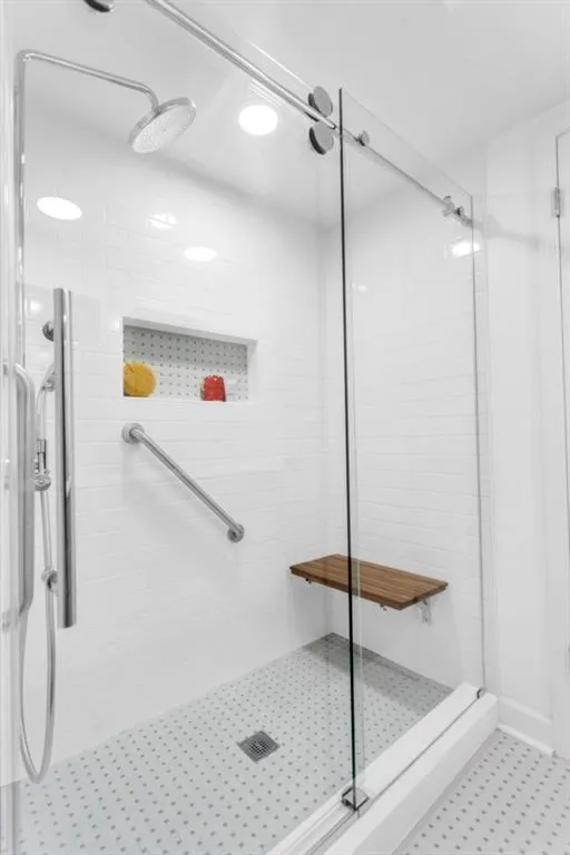 6851 Roswell Road Unit A-17, Sandy Springs, Georgia 30328, 2 Bedrooms Bedrooms, ,2 BathroomsBathrooms,Residential,Sold,6851 Roswell Road Unit A-17,7165530