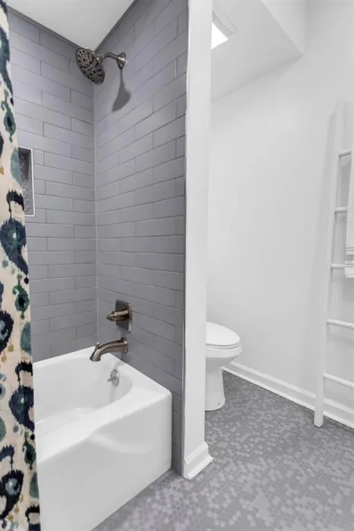 6851 Roswell Road Unit A-17, Sandy Springs, Georgia 30328, 2 Bedrooms Bedrooms, ,2 BathroomsBathrooms,Residential,Sold,6851 Roswell Road Unit A-17,7165530