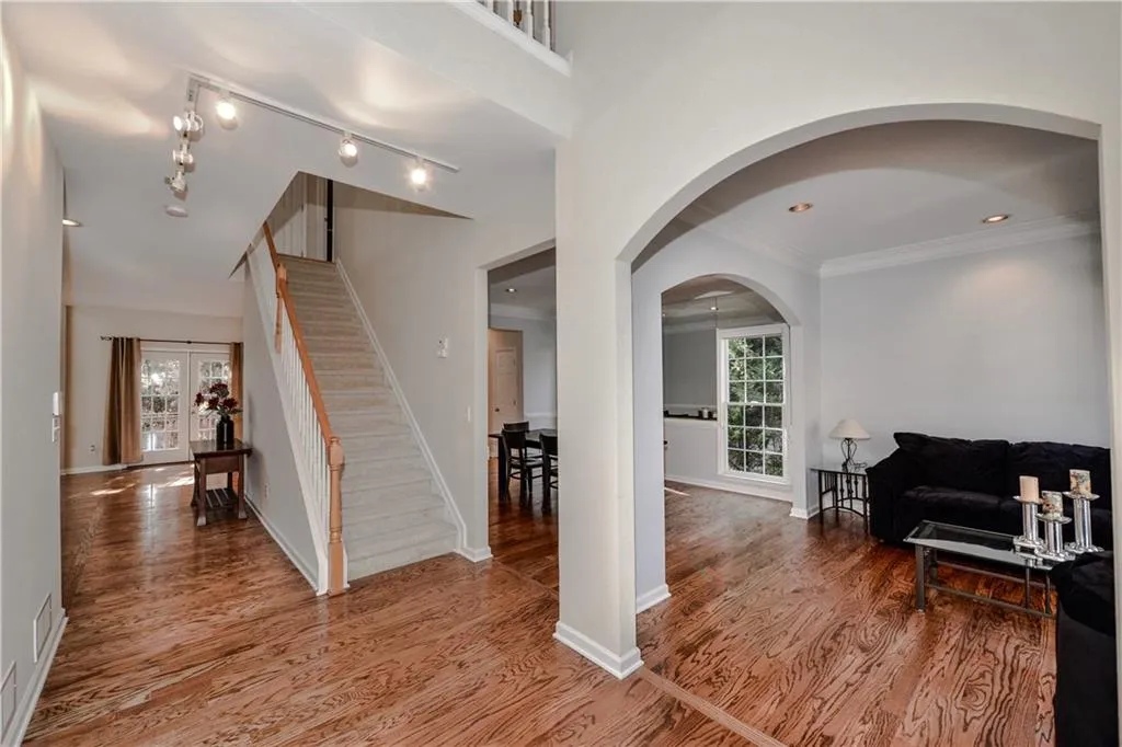 735 Orchard Court, Sandy Springs, Georgia 30328, 3 Bedrooms Bedrooms, ,2 BathroomsBathrooms,Residential,Sold,735 Orchard Court,5774391
