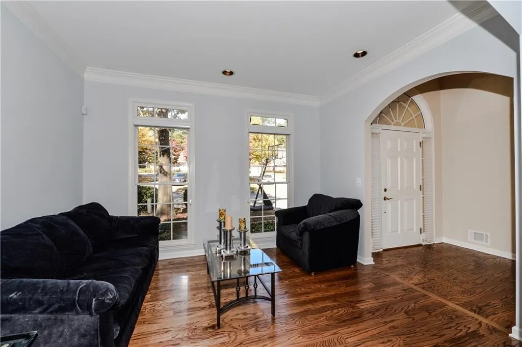 735 Orchard Court, Sandy Springs, Georgia 30328, 3 Bedrooms Bedrooms, ,2 BathroomsBathrooms,Residential,Sold,735 Orchard Court,5774391