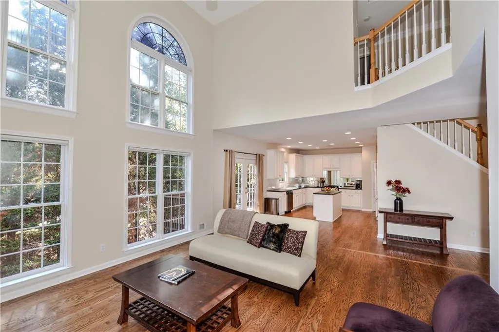 735 Orchard Court, Sandy Springs, Georgia 30328, 3 Bedrooms Bedrooms, ,2 BathroomsBathrooms,Residential,Sold,735 Orchard Court,5774391