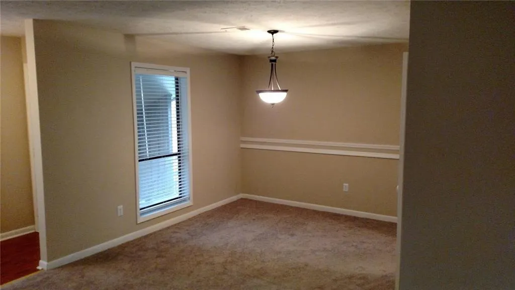 8740 Roswell Road Unit 5d, Atlanta, Georgia 30350, 2 Bedrooms Bedrooms, ,2 BathroomsBathrooms,Residential,Sold,8740 Roswell Road Unit 5d,5668557