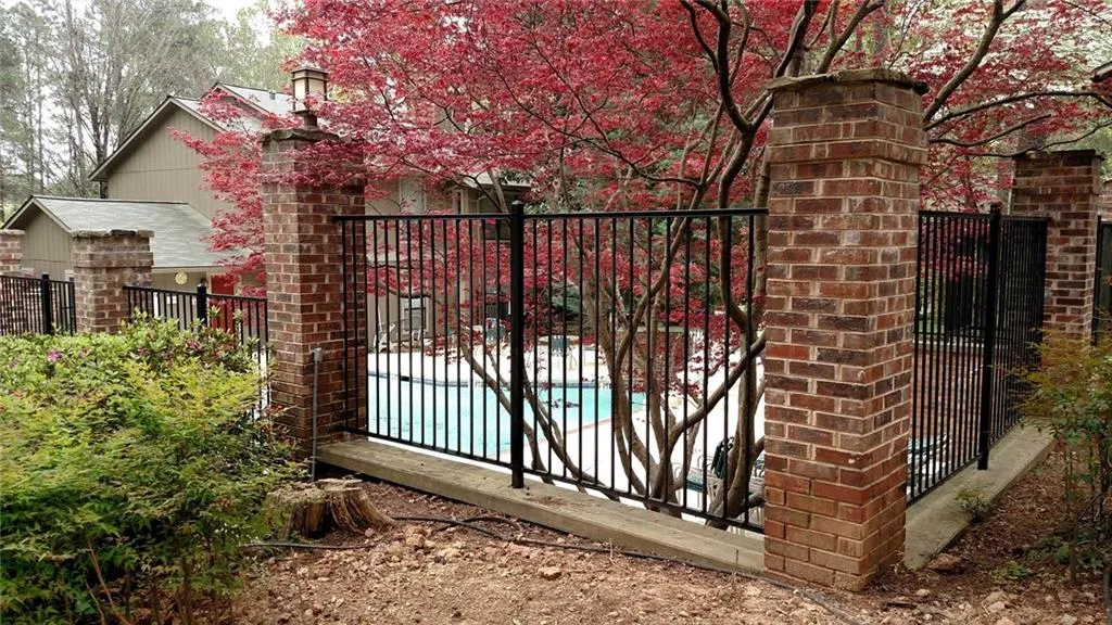 8740 Roswell Road Unit 5d, Atlanta, Georgia 30350, 2 Bedrooms Bedrooms, ,2 BathroomsBathrooms,Residential,Sold,8740 Roswell Road Unit 5d,5668557