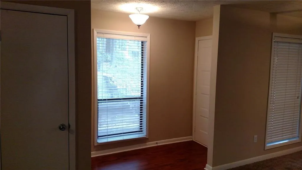 8740 Roswell Road Unit 5d, Atlanta, Georgia 30350, 2 Bedrooms Bedrooms, ,2 BathroomsBathrooms,Residential,Sold,8740 Roswell Road Unit 5d,5668557